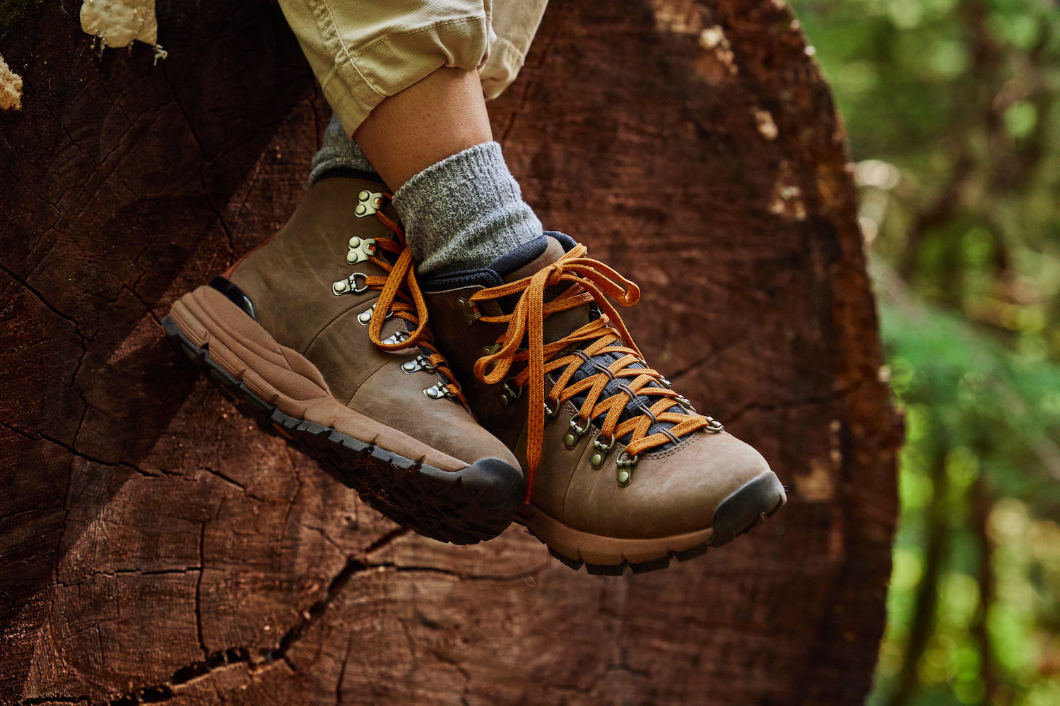 GIVEAWAY: She Explores x Danner Mountain 600